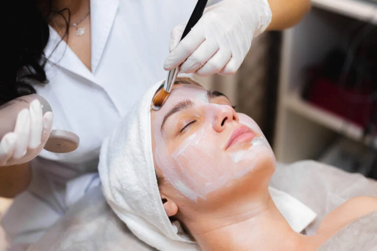 Bridal Facial: Is HydraFacial Worth It Before Your Wedding?