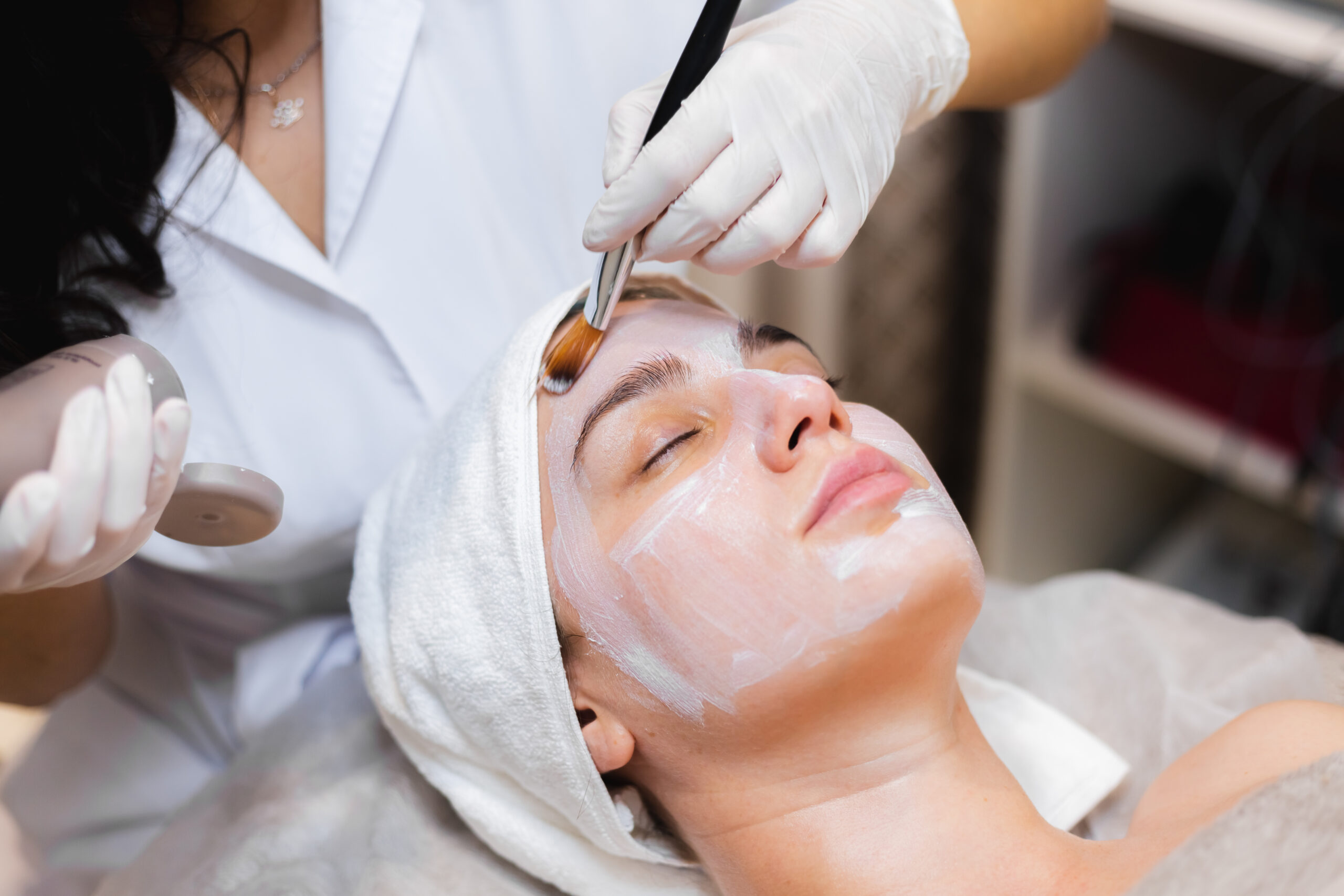 Pre-Wedding HydraFacial Platinum: Is It Worth It for Brides?